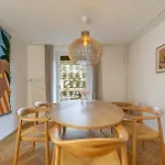 Cosy 아파트